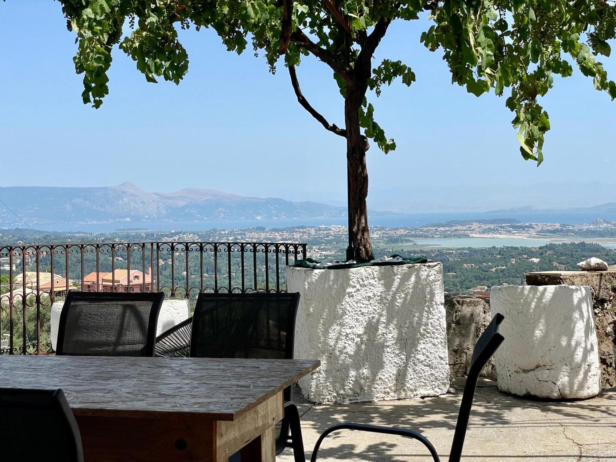 Mary'S House With Panoramic View Villa Agioi Deka  Bagian luar foto